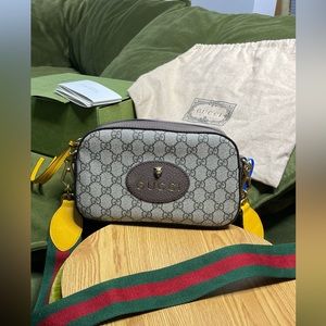 NEO VINTAGE GG SUPREME MESSENGER BAG